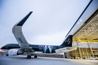 航空会社スターフライヤーのタイアップ機「相棒-劇場版IV-ジェット」。