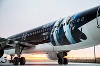 航空会社スターフライヤーのタイアップ機「相棒-劇場版IV-ジェット」。