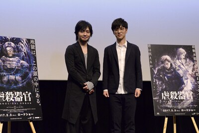 「虐殺器官」舞台挨拶登壇した中村悠一（左）と櫻井孝宏（右）。