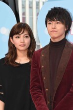 左から川口春奈、松尾太陽。