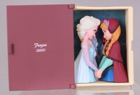 Yahoo!チケットで販売されるプレミアムチケットの特典のカプセルトイ。（2100円） (c)Disney