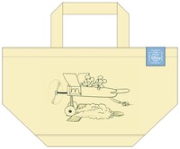 ローソンチケットで販売されるプレミアムチケットの特典のランチトートバッグ。（3000円）(c)Disney