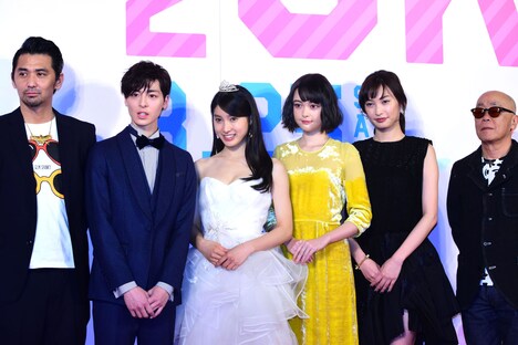 「PとJK」完成披露試写会オープニングセレモニーの様子。