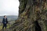 「怪物はささやく」