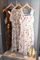 「美女と野獣」コーナーに展示されているワンピース。