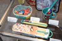 「マーベル」ブースに展示されているスパイダーマンのグッズ。
