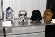 「スター・ウォーズ」ブースに展示されている貯金箱。