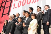 「相棒-劇場版IV-首都クライシス 人質は50万人！特命係 最後の決断」初日舞台挨拶の様子。