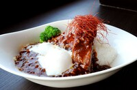 ダンジョーの麻婆スペアリブ丼（1350円）