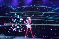 「劇場版 ソードアート・オンライン -オーディナル・スケール-」のARライブイベントよりユナ。