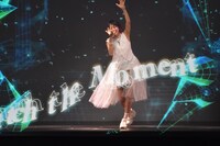 「劇場版 ソードアート・オンライン -オーディナル・スケール-」のARライブイベントよりLiSA。