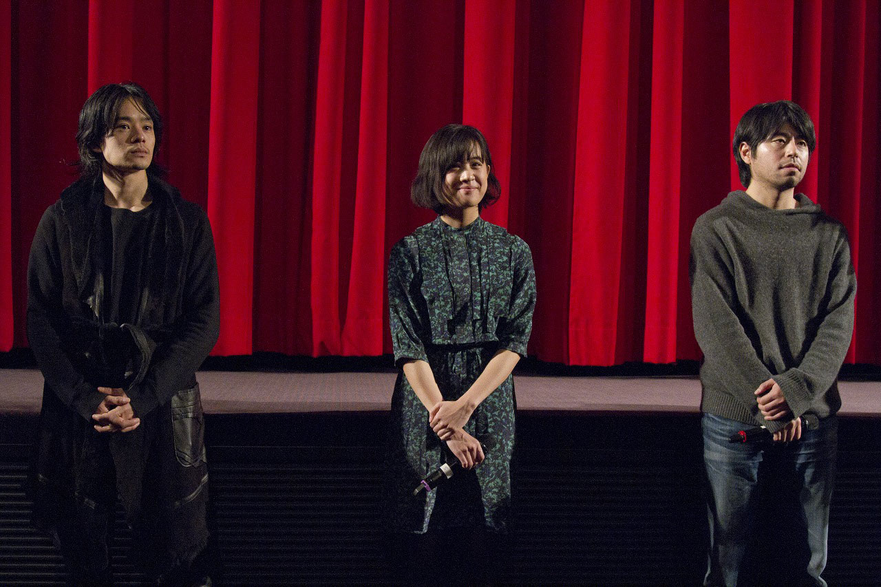 石橋静河、池松壮亮、石井裕也がベルリン国際映画祭で舞台挨拶