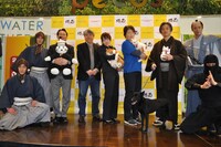「猫忍」＜猫の日＞記者会見の様子。