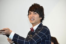 佐藤健と電話し、涙をこらえられなくなってしまった中村優一。