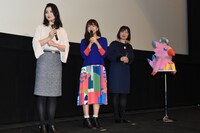 「デジモンアドベンチャー tri. 第4章『喪失』」の初日舞台挨拶。左から甲斐田裕子、三森すずこ、重松花鳥。
