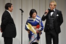 左からビートたけし、宮沢りえ、ガダルカナル・タカ。