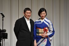 左からビートたけし、宮沢りえ。