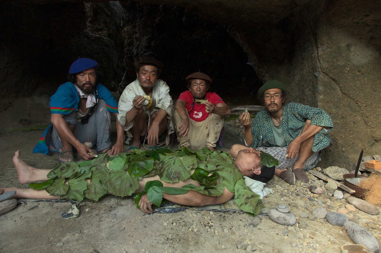 売れないマンガ家が孤島でサバイバル、守屋文雄初監督作「まんが島」公開