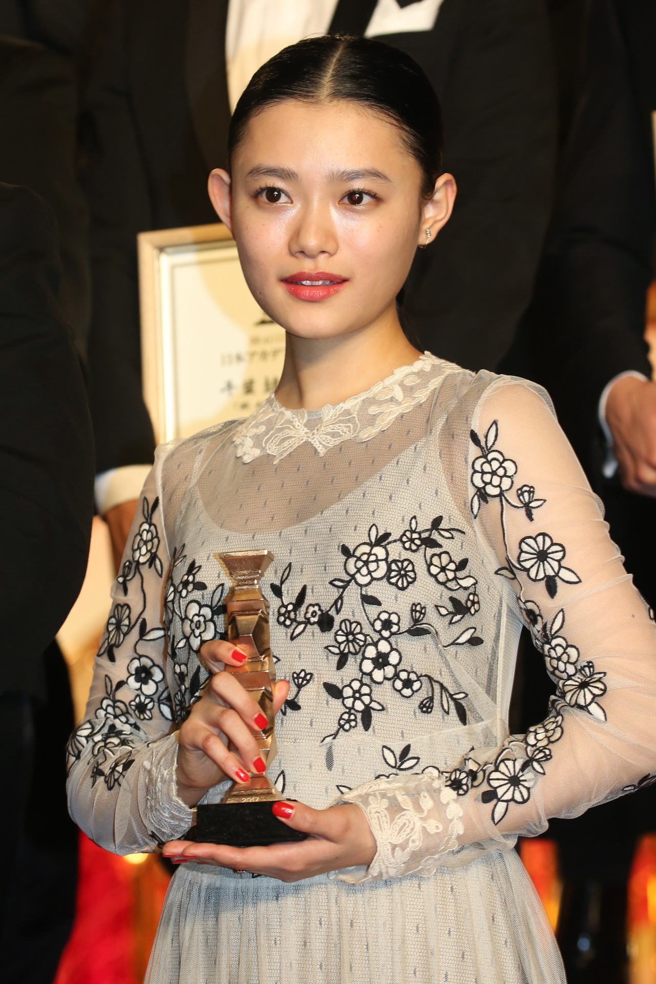 杉咲花