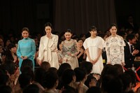 左から石原さとみ、市川実日子、杉咲花、広瀬すず、宮崎あおい。