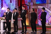 左から竹原ピストル、妻夫木聡、東出昌大、森山未來、リリー・フランキー。