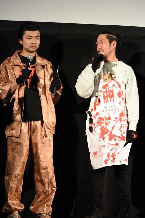 「逆徒」舞台挨拶の様子。