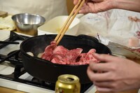 調理中のすき焼き。