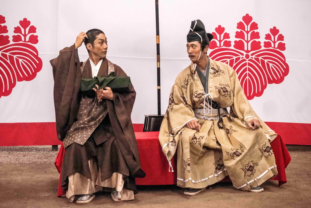 野村萬斎主演「花戦さ」新写真8点、佐々木蔵之介や佐藤浩市の姿も