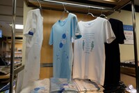 「君の名は。」展グッズ売り場の様子。