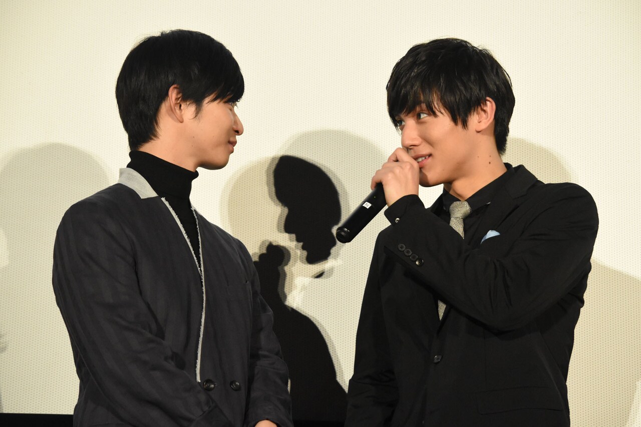 映画「ReLIFE」舞台挨拶、18歳の中川大志が27歳の千葉雄大を