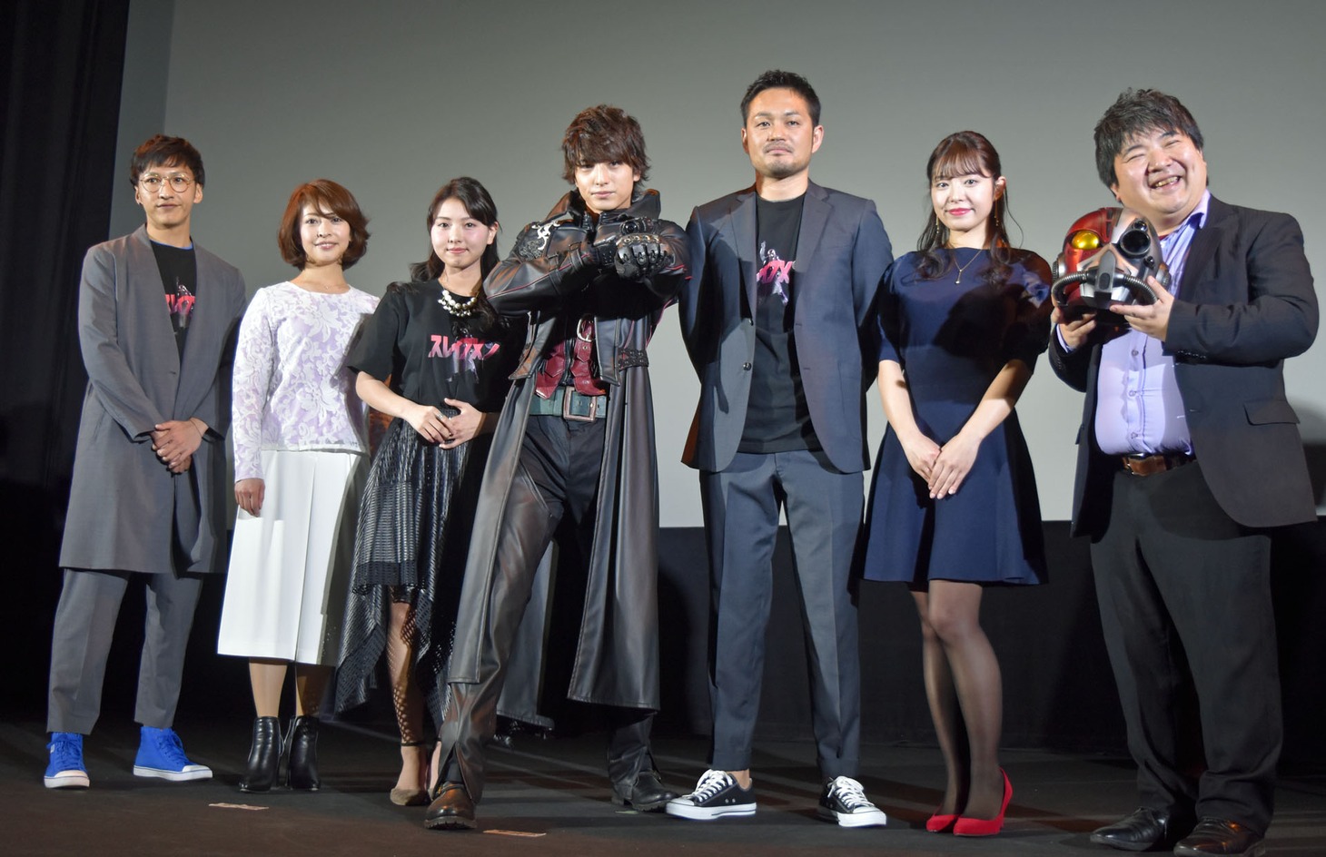「スレイブメン」初日舞台挨拶の様子。