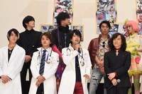 「仮面ライダー×スーパー戦隊 超スーパーヒーロー大戦」完成披露舞台挨拶の様子。