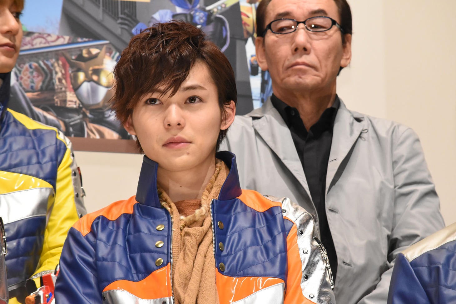 岸洋佑（中央）