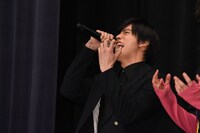 「恐ろしいのは私自身の才能さー!!」と叫ぶ岩永徹也。