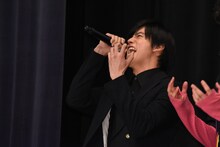 「恐ろしいのは私自身の才能さー!!」と叫ぶ岩永徹也。