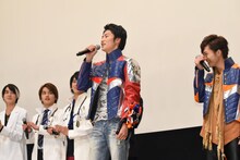 「よっしゃラッキー！」と挨拶した岐洲匠。