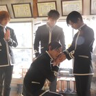 菅田将暉が千葉雄大の手に頬ずり、「帝一の國」新場面写真