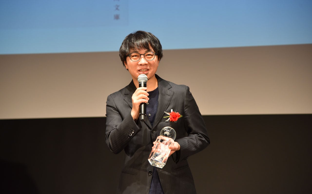 新海誠がSUGOI JAPAN贈賞式に登場、細田守からの影響明かす