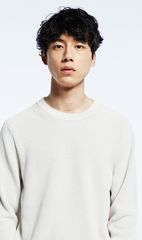 坂口健太郎