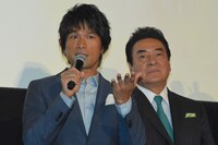 左から江口洋介、高橋英樹。