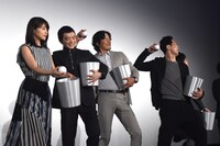 「3月のライオン」前編 初日舞台挨拶の様子。