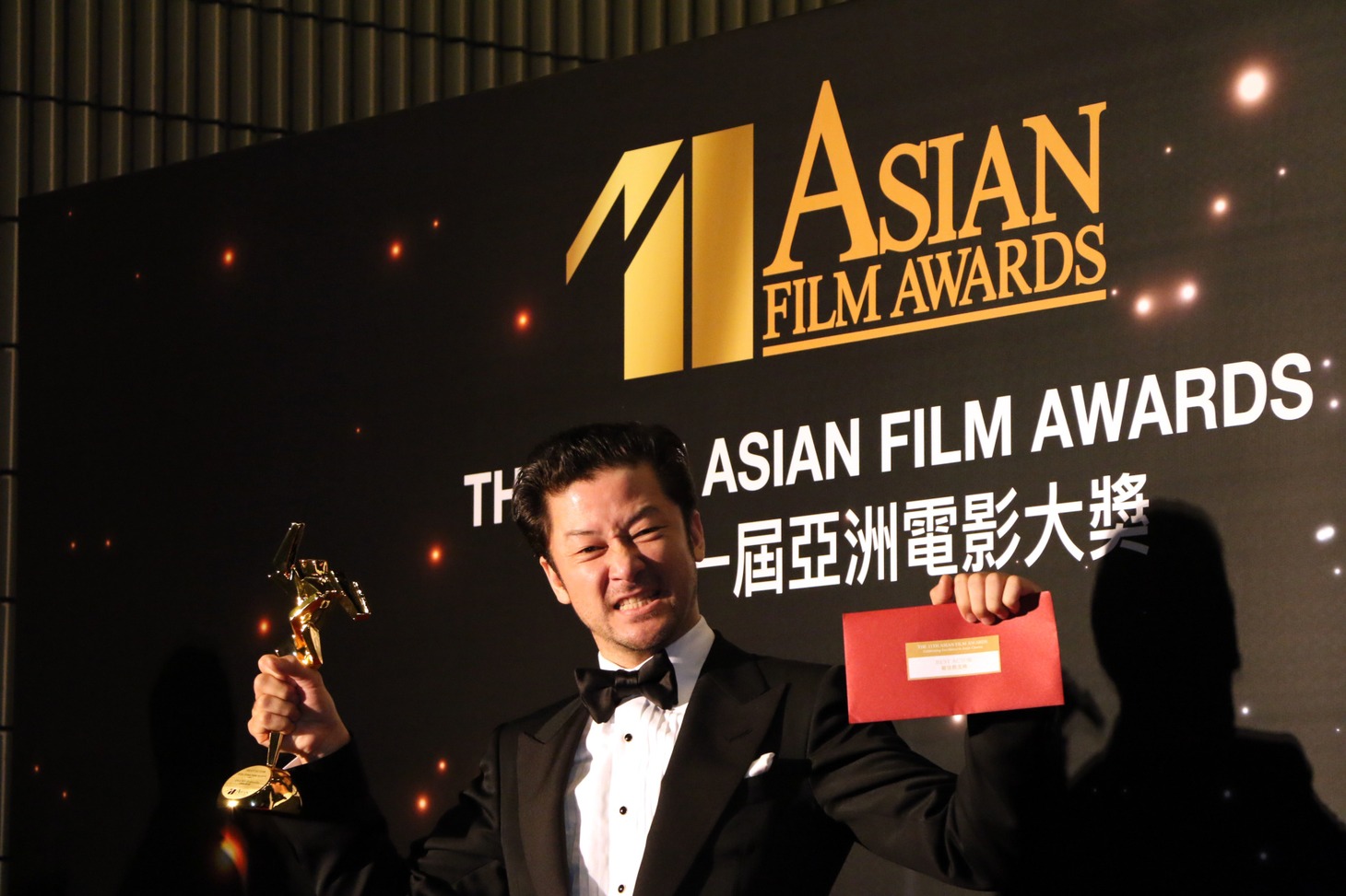 最優秀主演男優賞を受賞した浅野忠信。
