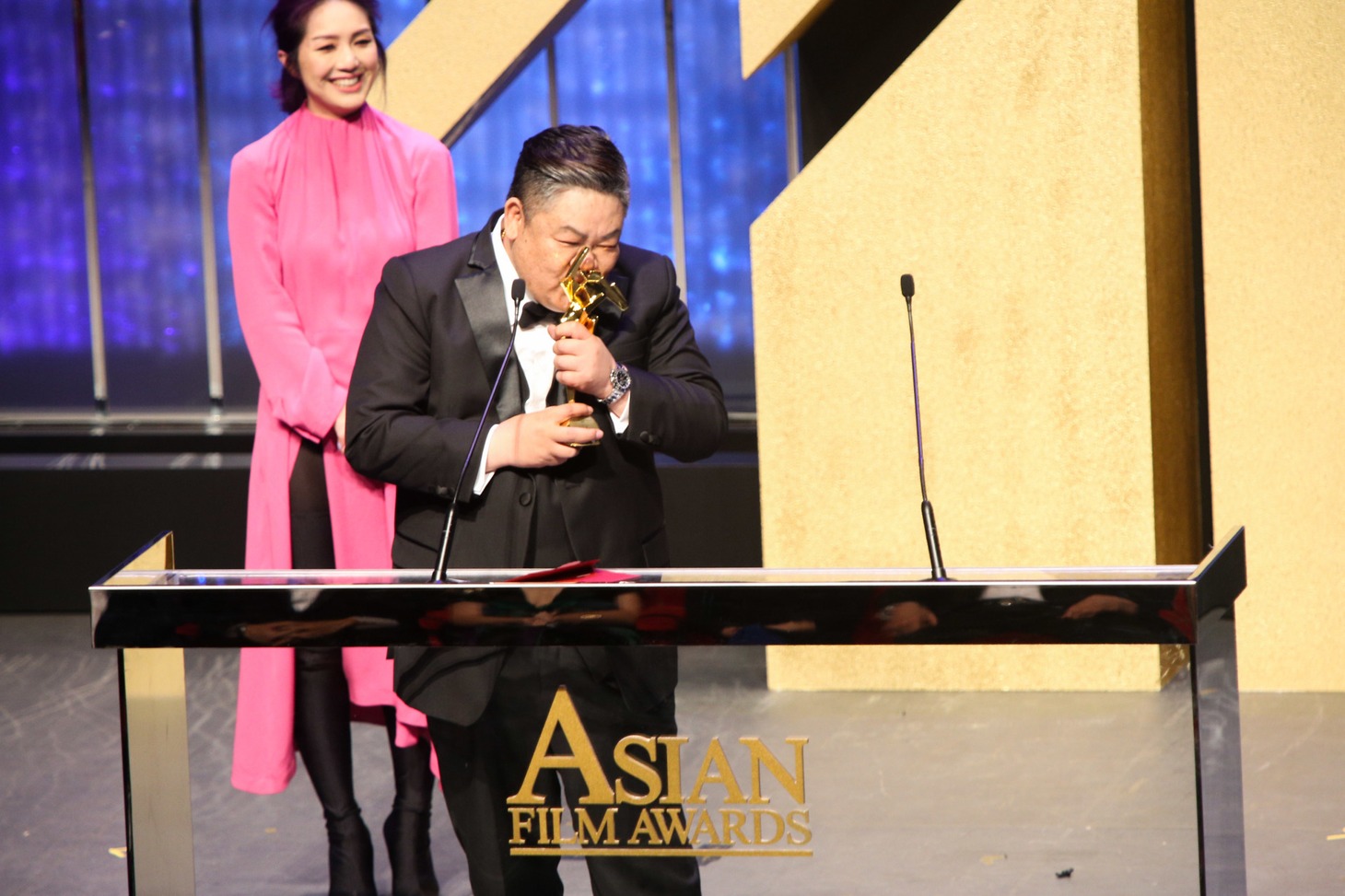 最優秀助演男優賞を受賞したラム・シュー。