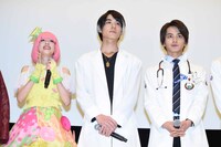 左から松田るか、松本享恭、瀬戸利樹。