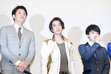 左から小田井涼平、松本寛也、松本岳。