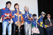 「仮面ライダー×スーパー戦隊 超スーパーヒーロー大戦」舞台挨拶の様子。