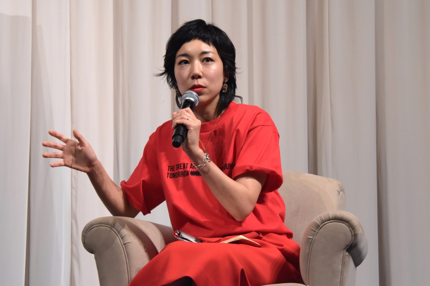 安藤桃子