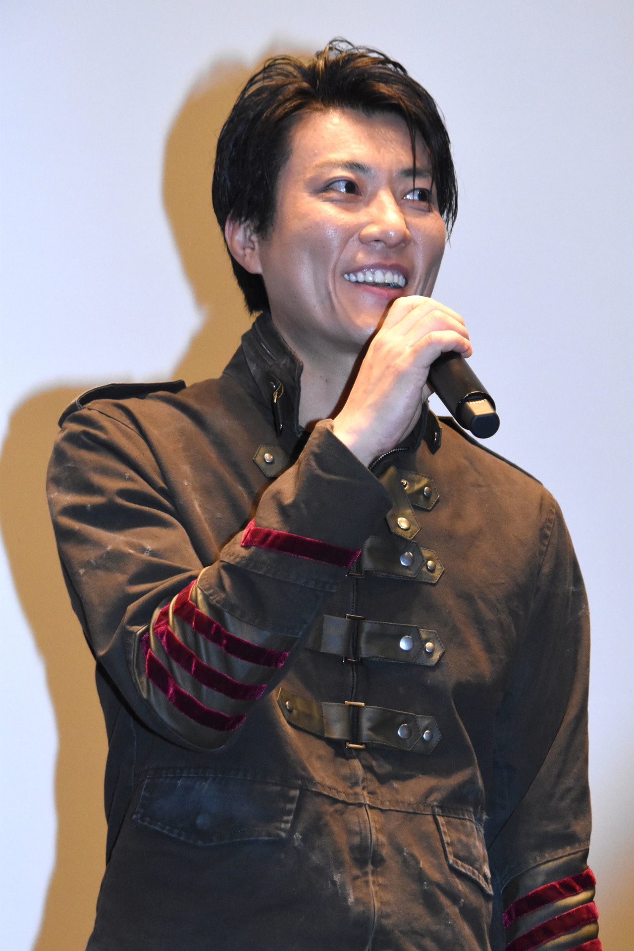 俊藤光利