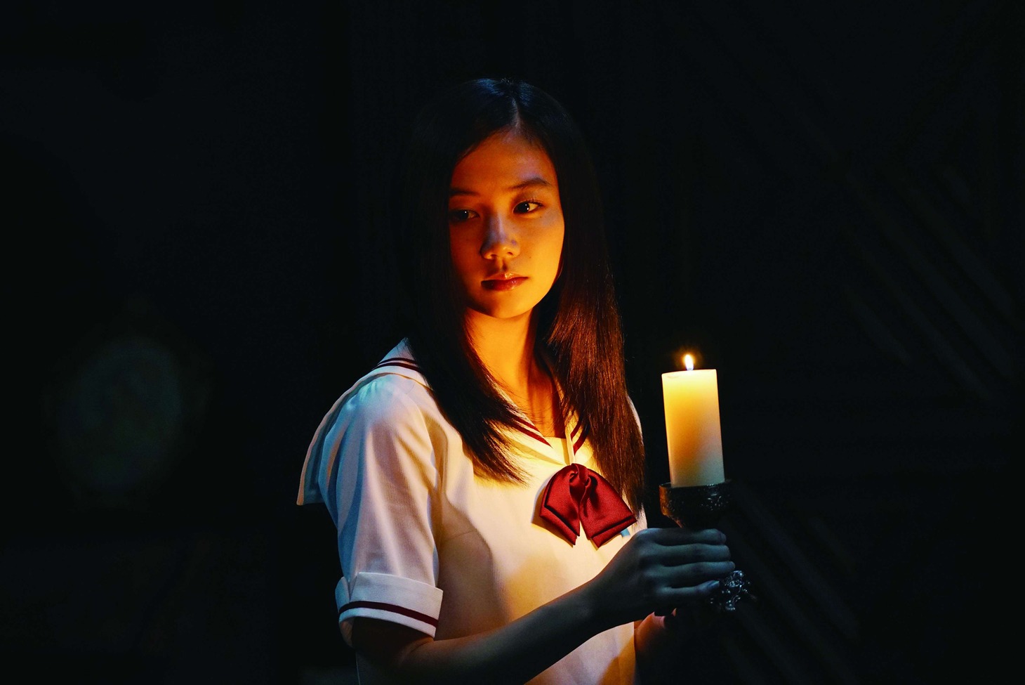 「暗黒女子」
