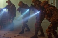 「マローダーズ / 襲撃者」